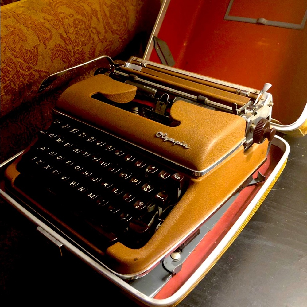 1950s rare Olympia Vintage Typewriter